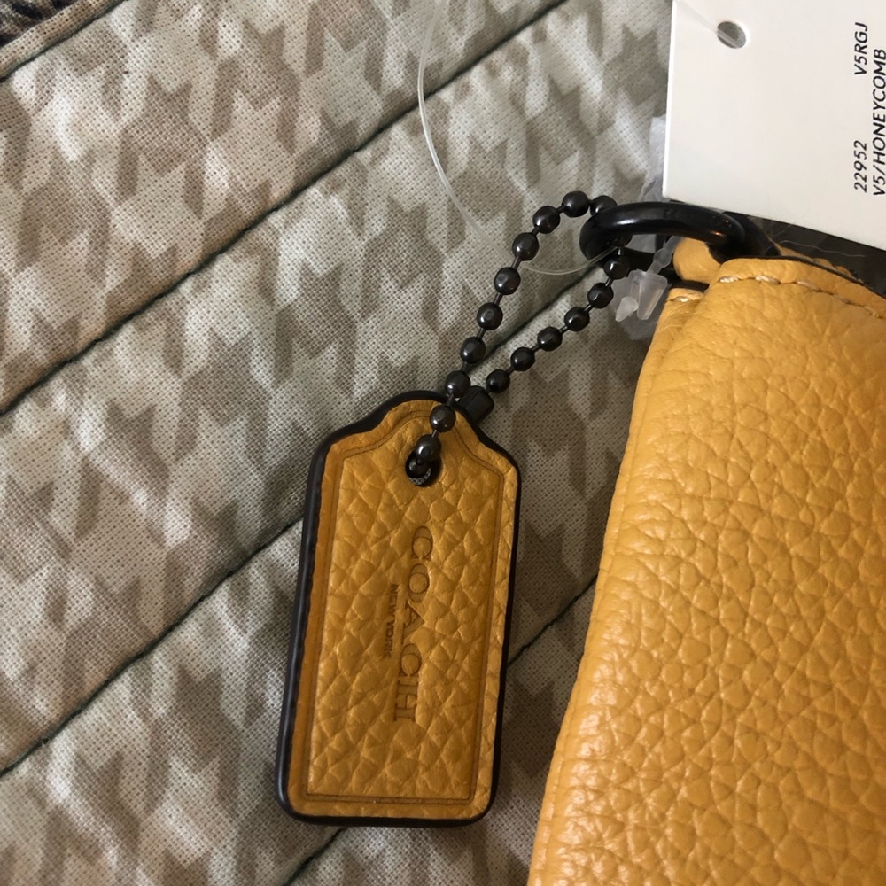 Coach wristlet, Large NWT honeycomb yellow w/pewter hardware - Picture 4 of 13